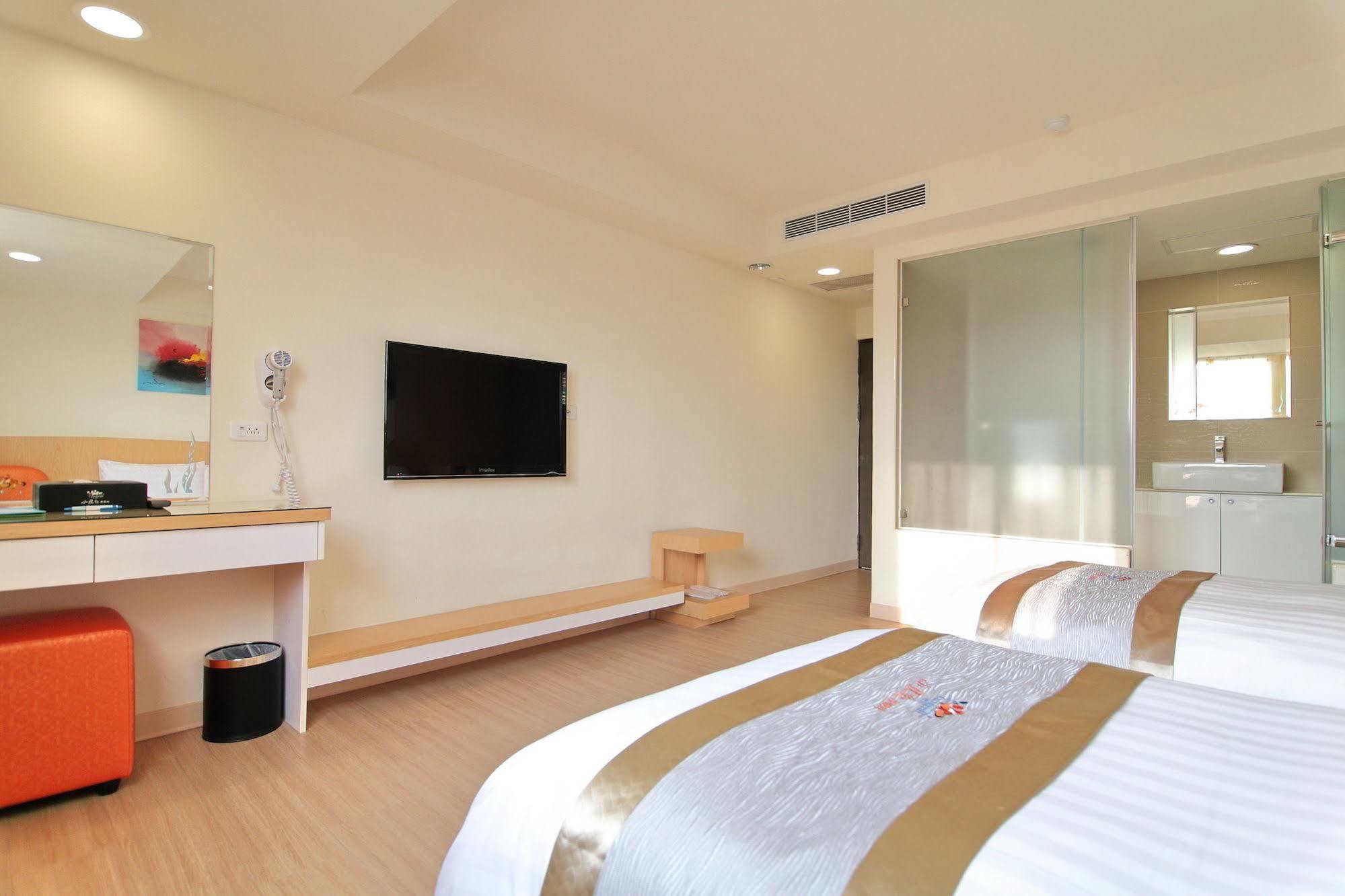 Clownfish Resort Hengchun Exterior photo